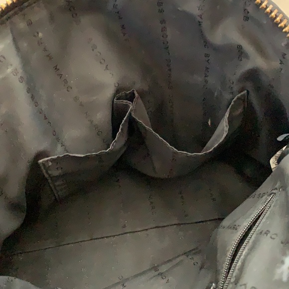 Marc Jacobs MBMJ black leather zippered crossbody purse handbag - Picture 12 of 12